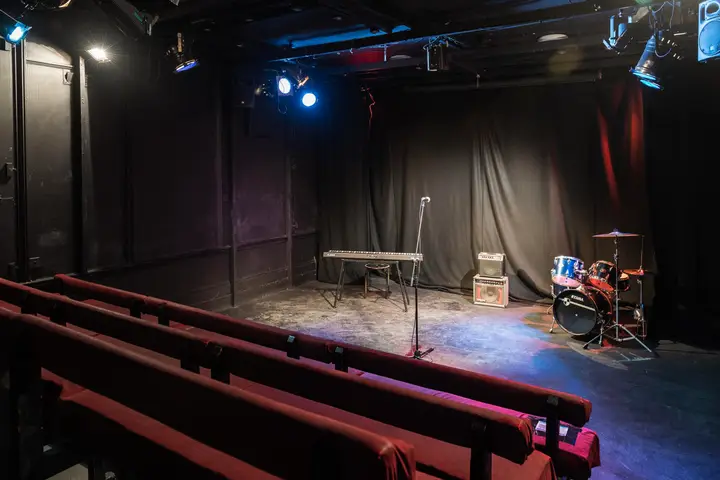 Black Box Theatre (2)