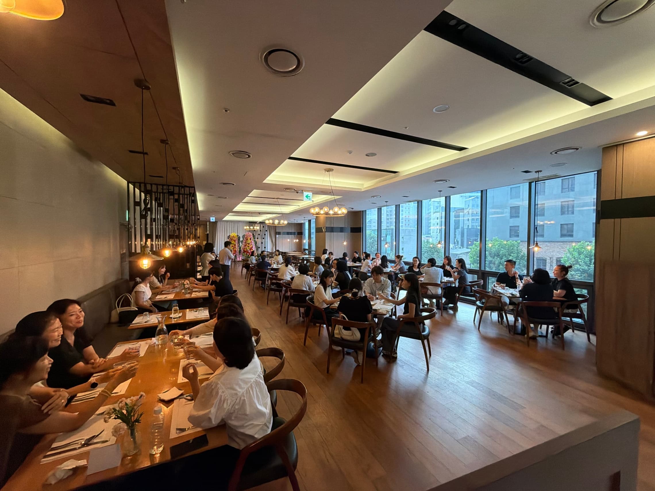 CASA TABLE 레스토랑, 네트워킹