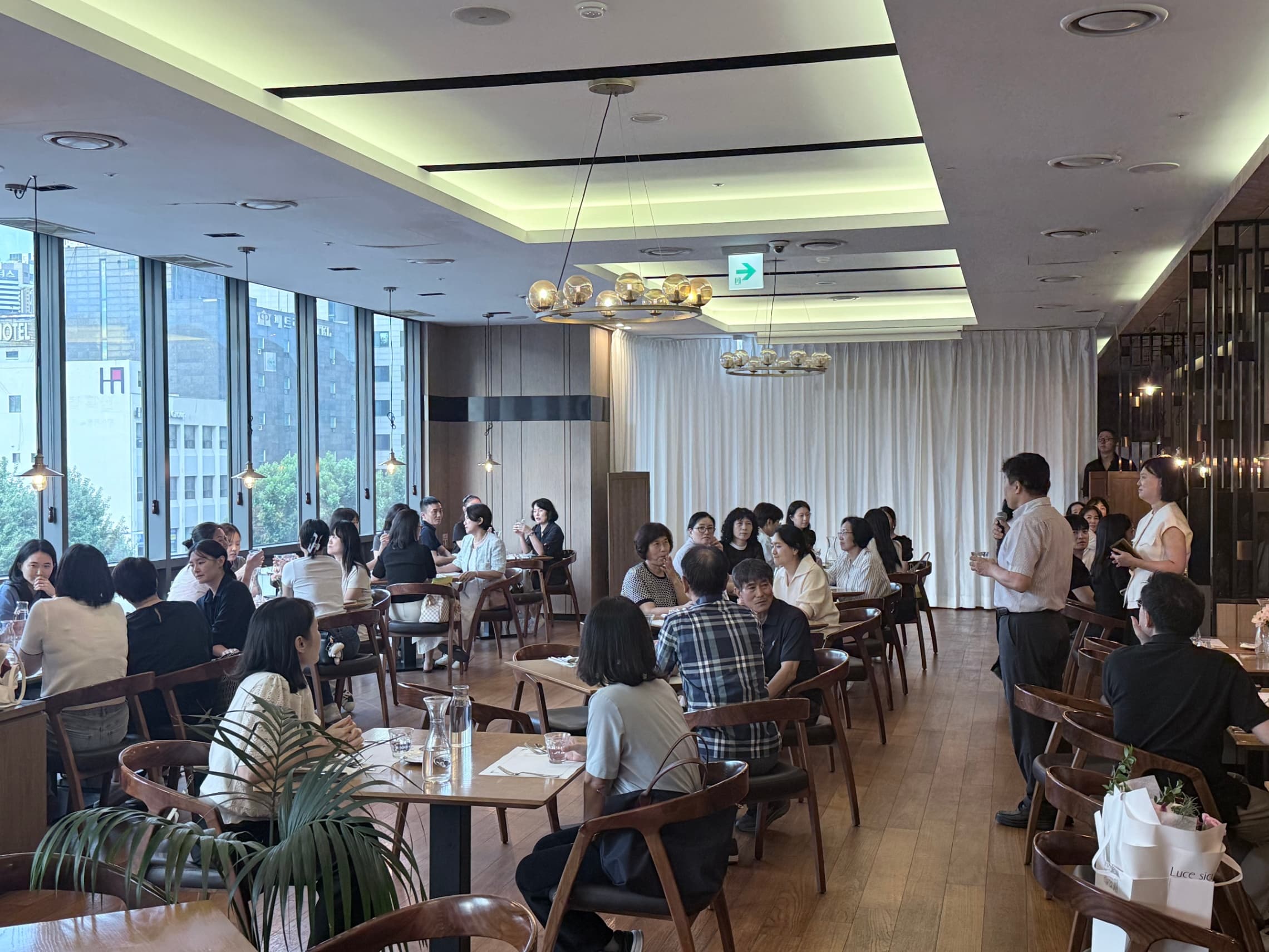 CASA TABLE 레스토랑, 네트워킹 (2)