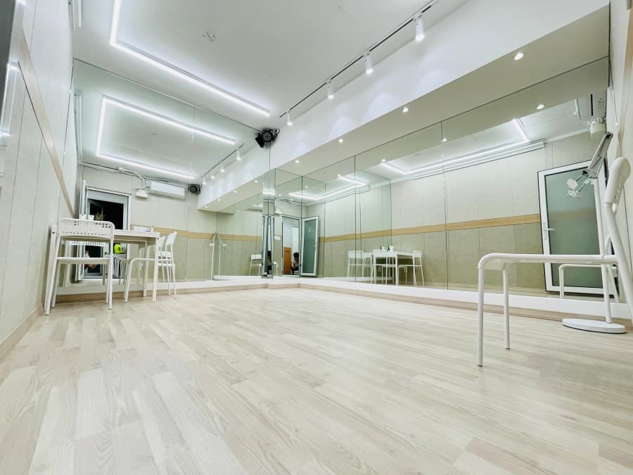C room(다목적) at 강남점-마온연습실-댄스연기,피아노